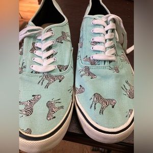 Canvas zebra print shoes color is aqua blue men size 12